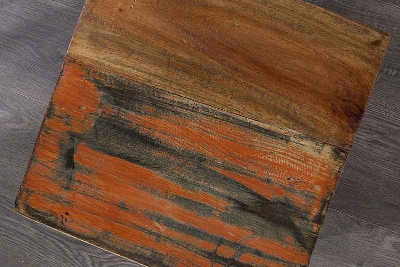 Tabouret design de 45cm en bois massif recyclé