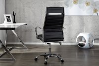 Chaise de bureau moderne coloris noir en simili cuir