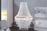 Lustre de luxe avec des cristaux en strass transparent