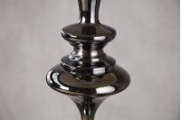 Lampadaire design baroque recouvert de fils de nylon noir