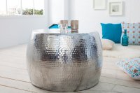 Table basse design en aluminium coloris argent