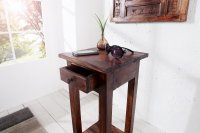 Table d'appoint en bois marron avec rangement