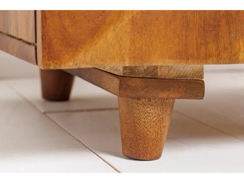 Table de chevet en bois massif sculpté scorpion coloris noir 50cm pas cher