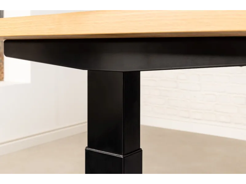 Bureau réglable en hauteur électriquement coloris Chêne 160x80 cm