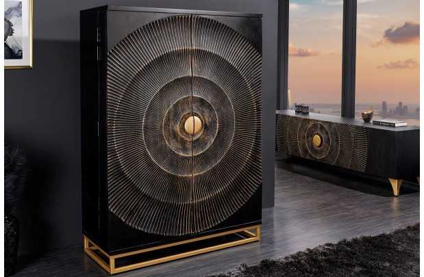 Armoire en  bois massif sculpté scorpion coloris noir 141cm pas cher