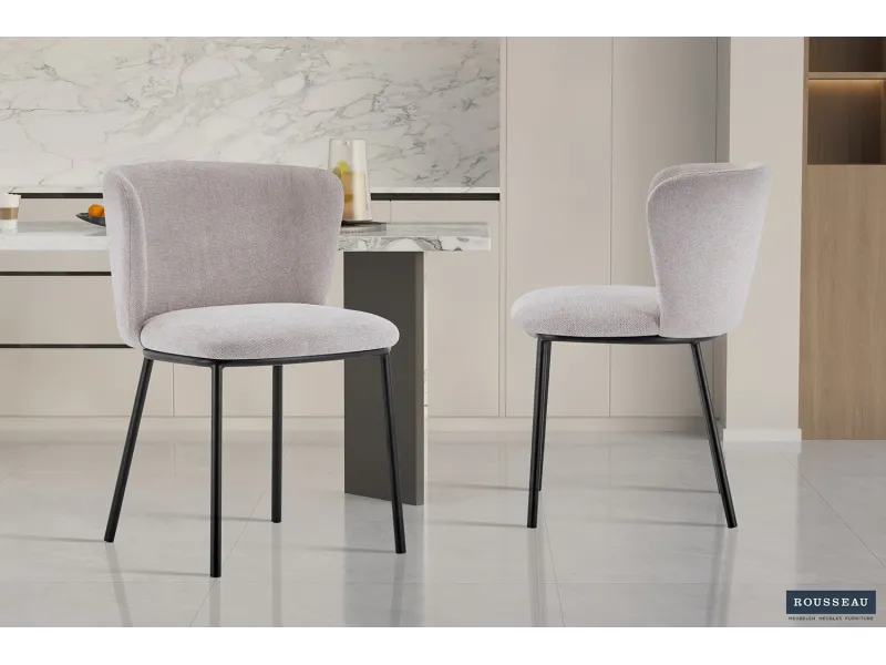 Chaise simili cuir avec piétement en acier chromé, Coloris cappucci...