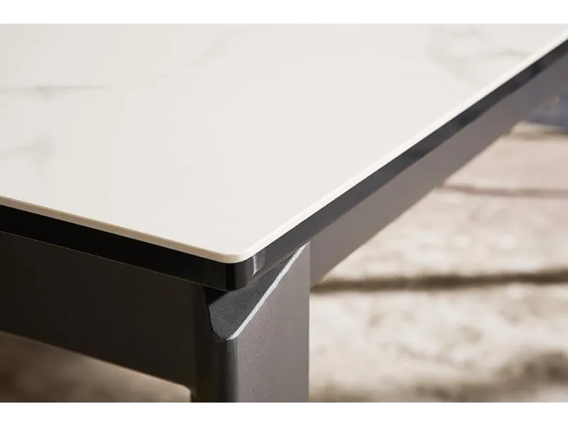 Table à manger extensible en céramique 180-225cm aspect marbre pas cher