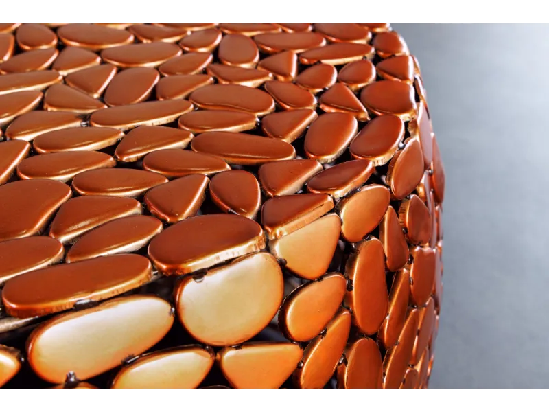 Table basse Stone Mosaic métal finition cuivre 75 cm