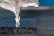 Lampadaire Ginkgo 95 cm aluminium argenté — Artisanal