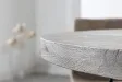 Table ronde Scorpion Ø120 cm — Manguier massif gris, pieds métal
