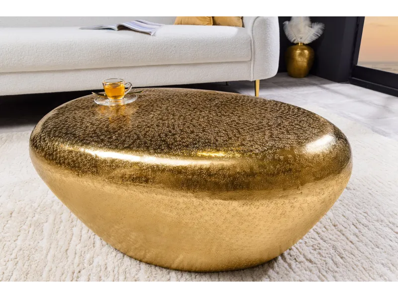 Table basse STONE 75 cm aluminium doré effet martelé — Adeniahome