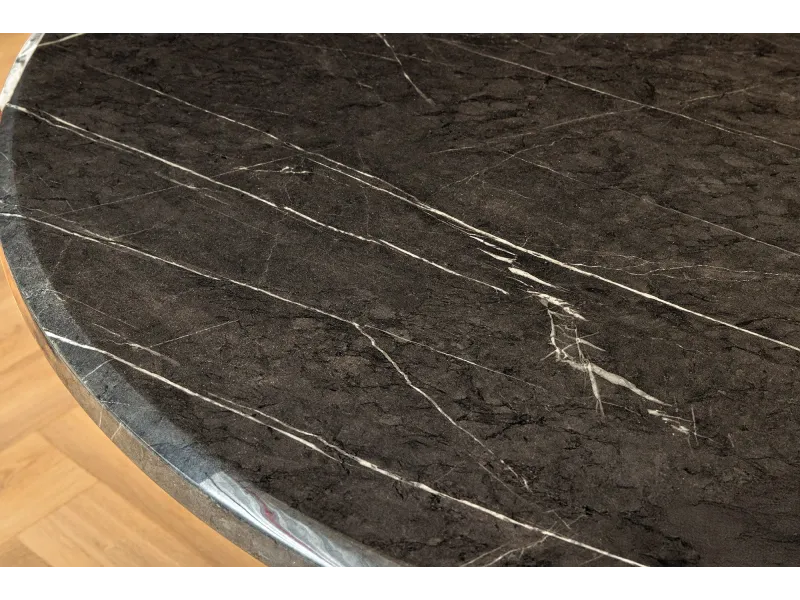 Table ronde effet marbre noir 130 cm piètement chromé — Elegancia