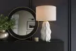 Lampe céramique blanche et dorée 65 cm abat-jour lin — Elegancia