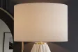 Lampe céramique blanche et dorée 65 cm abat-jour lin — Elegancia
