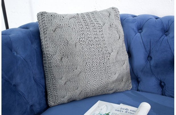 Coussin design de 45cm en maille coloris gris