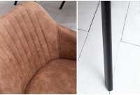 Chaise de salle à manger design vintage de couleur brun en microfibre