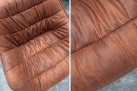 Chaise coloris marron en microfibre avec piétement en métal