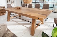 Table à manger en bois massif coloris naturel 240cm