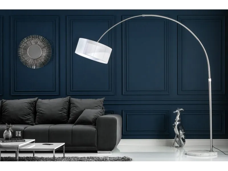 Lampadaire extensible design arc coloris blanc