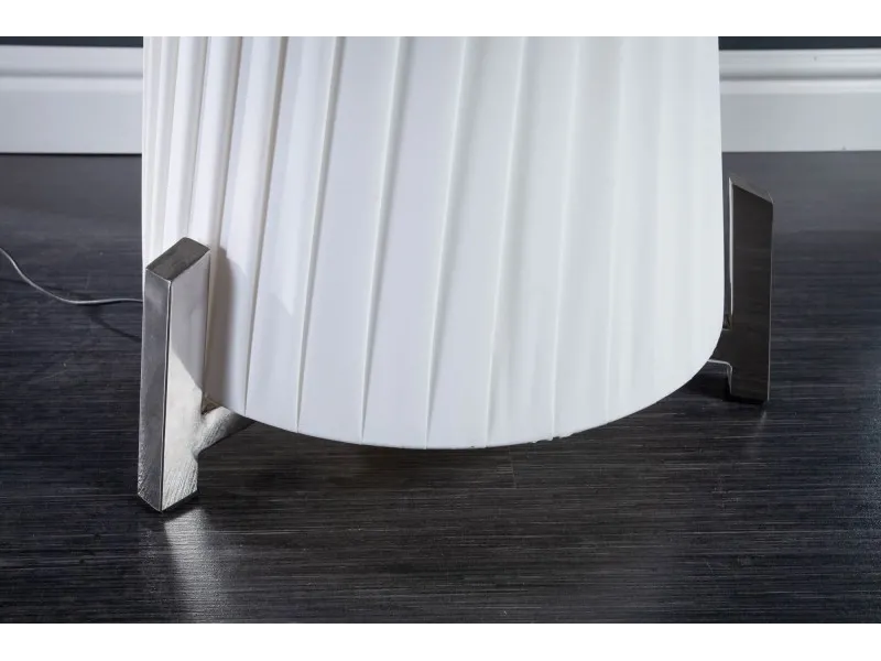 Lampadaire ovale de 180cm en latex plissé blanc