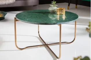 Table basse design en marbre coloris vert avec piétement en métal doré