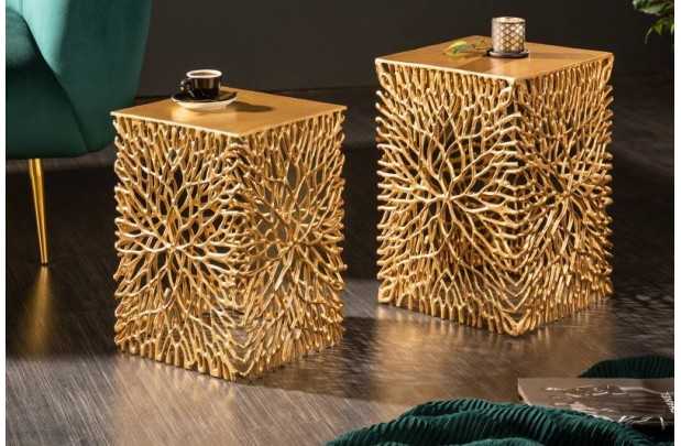 Ensemble de 2 tables d'appoint en forme de feuille en métal doré
