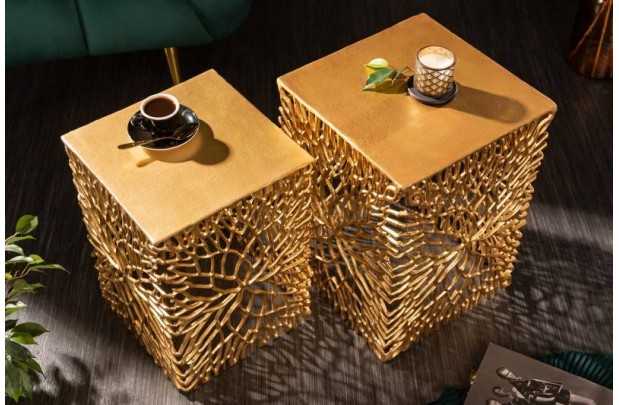Ensemble de 2 tables d'appoint en forme de feuille en métal doré