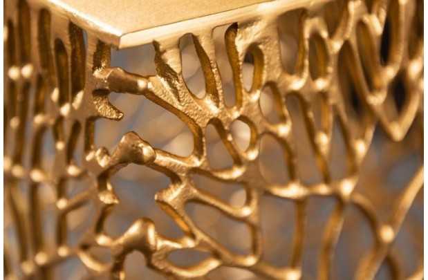 Ensemble de 2 tables d'appoint en forme de feuille en métal doré